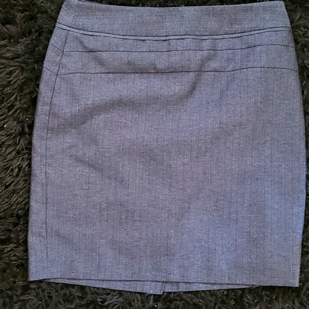 The Limited blue skirt size 6